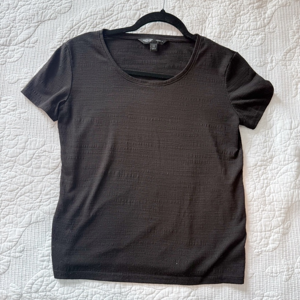Simply Vera Vera Wang Textured Black Short Sleeve Top‎